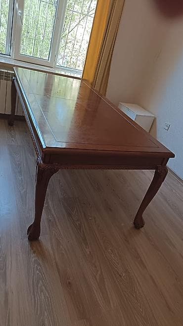 Столы и стулья: Klassik üslubda massiv ağacdan yemək/otaq masası. - Material: təbii — 2