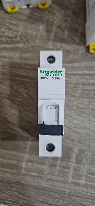 schneider: Schneider Electric Elektrik avtomat, 1 faza — 1
