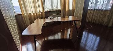 rəhbər stolu: İşlənmiş, Müdir üçün, Künc masa — 2