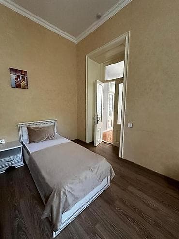 Mərkəzdə yerləşən hazır HOSTEL biznesi satılır. Əsas üstünlüklər: - — 6