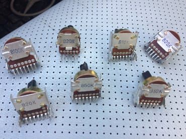 elektron qapan: Heresinden 50 eded var deyiwen rezistor переменный резистор — 2