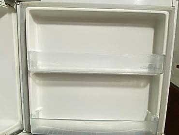 soydclar: Toshiba iki qapılı soyuducu-dondurucu - Model: GR-M28UT (etiketdə — 5