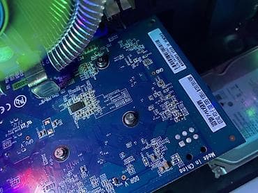 iphone 7 ekranı: Salam Yeniden Seçılmır,Bütün baxımları olunub ve daımı qulluğu — 7