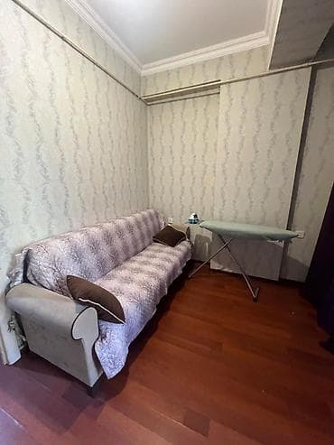 ev menzil: Tibb Universiteti yaxınlığı, Nərgiz Klinikasının yanında Bravonun — 4
