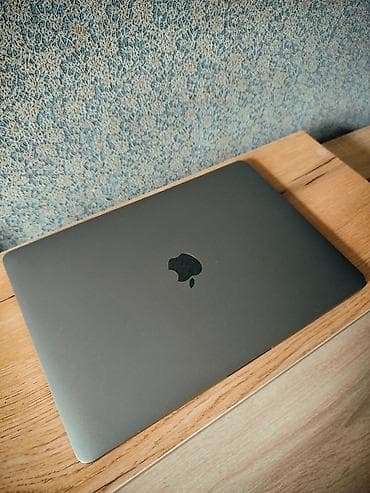 notebook tecili satilir: Macbook Pro 2019, 512 GB, 13 inç. Səliqəli istifadə edilib 512 GB — 4