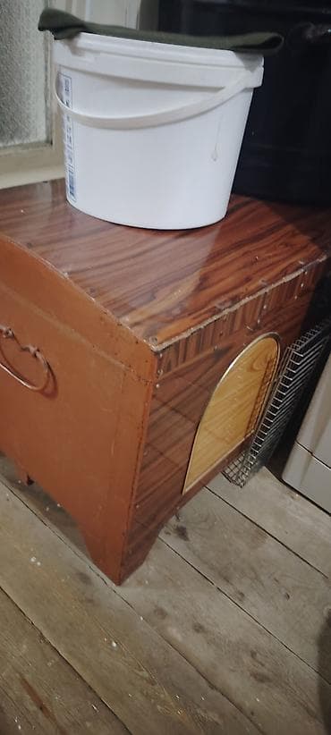 pisiklerin cutlesmesi: Taxta cehiz sandığı — 1