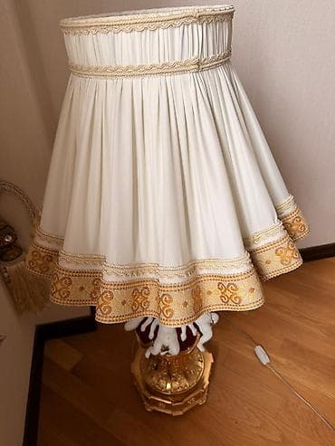 dekor işıq: 2000 azn alınıb. İnternetdə araşdıra bilərsiz. Yeni kimidi. Qiyməti — 3