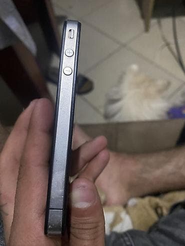 ekran redmi note 8: IPhone 4, Qara — 1