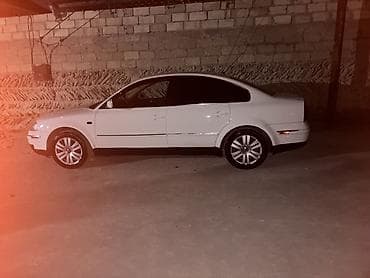 Volkswagen Passat (B5.5) sedan – ağ rəng Əsas xüsusiyyətlər: - Kuzov