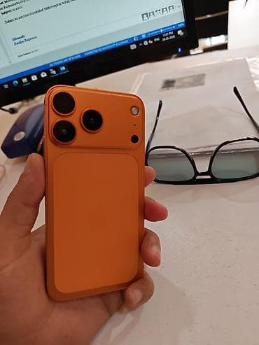 vertu sensor: IPhone 17 Pro, Narıncı — 1