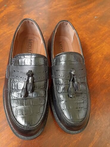 kişi kaşketləri: Yeni kimidir.Cəmi bircə dəfə geyinilib.Ölçüsü 34 dür — 1