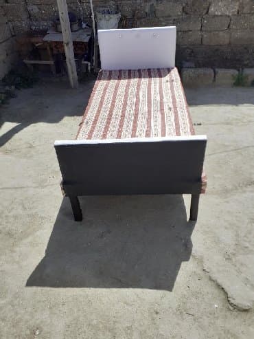 Kravat taza 
Hazırı var 
Çatdırılma münasib qiymata — 1