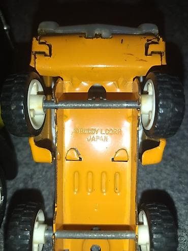 kinder stranger things: Kolleksiya üçün iki ədəd die-cast oyuncaq avtomobil dəsti. - Sarı — 2