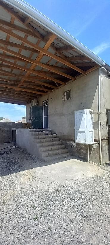 aaaf kiraye evler: Satılır: - Plan: geniş zal, ayrıca mətbəx, iri sanitar qovşaq (duş — 9