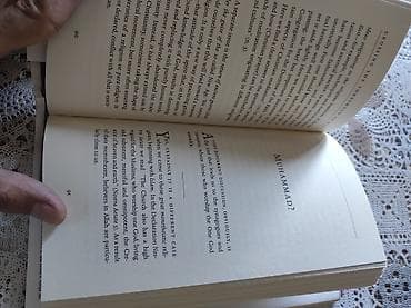 kitablar: Kitab: “Crossing the Threshold of Hope” Müəllif: John Paul II Dil — 3