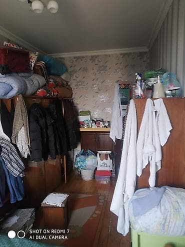 sarayda satilan evler: Bakı, 5-ci mikrorayon, 2 otaqlı, Köhnə tikili, m. Memar Əcəmi, 57 kv. m — 2