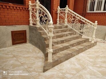 mermer kafel: Kirəmit döşəmə üçün təmiz və dəqiq kəsilmiş plitələr. Bu plitələr — 3