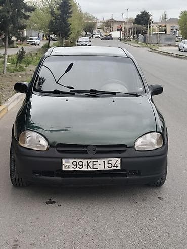 baqaj duqasi: Opel Corsa: 1.4 l | 1996 il 217419 km Hetçbek — 1