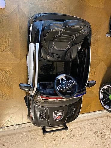 flo memar ecemi: Uşaq üçün elektrikli polis maşını – Dodge stilində - Korpus: qara‑ağ — 2