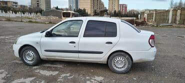 masım: Renault Clio: 1.4 l | 333990 km Sedan — 1