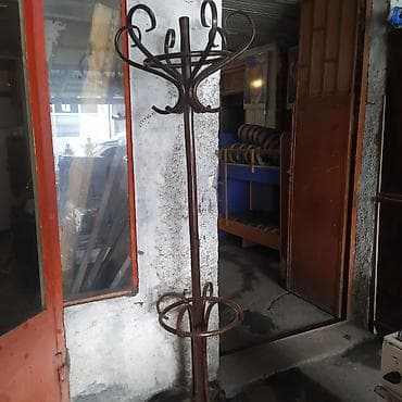 Asılqan paltar askısı (floor-standing) - Material: tam taxta