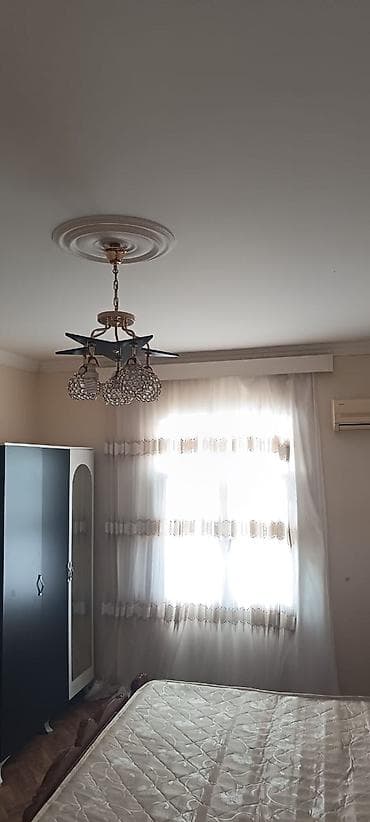 ev menzil: Tam mebellı 2 otaqlı mənzil icarəyə verilir. - Yataq otağı: taxta — 3