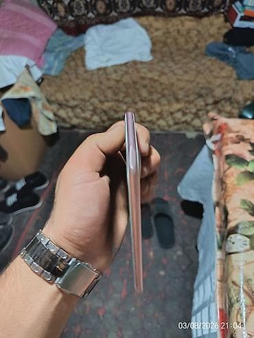 telfon ekranları: IPhone 7 Plus, Rose Gold, Barmaq izi — 2
