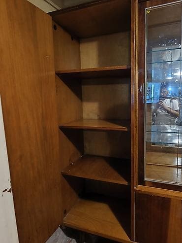 uzunuska guzgu: Vitrinli şkaf – ağac və şüşə kombinasiyası - Material: təbii ağac — 4