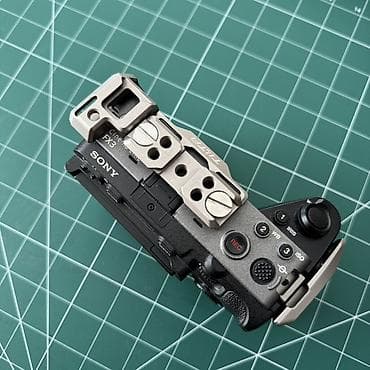 100: Sony Fx3 Öz kameramdır heç bir cızığı ya da problemi yoxdur aldığım — 5