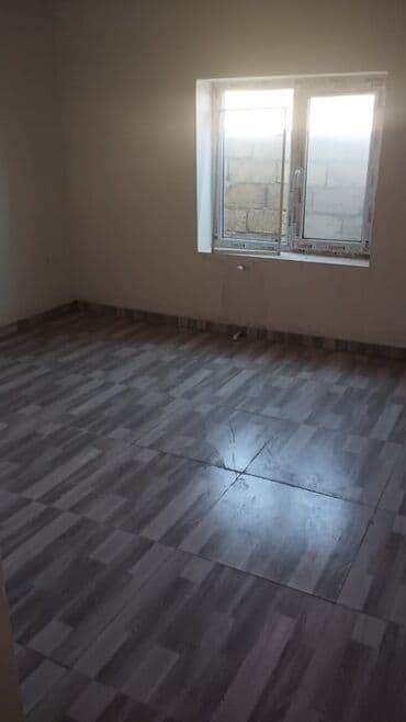 ev şəkilləri çəkmək: İki mərtəbəli həyət evi - Fasadı dekorativ suvaqlı, geniş panoram — 14