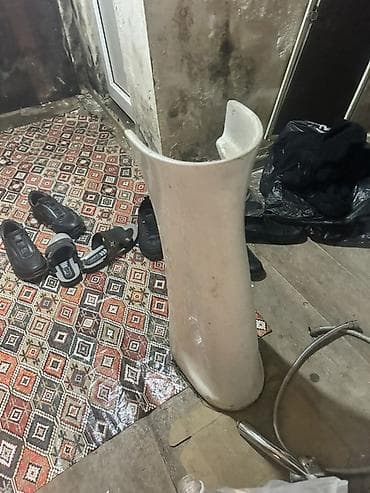 tulpan gul: Keramika (porcelan) lavabo pedestalı - Material: keramik/porcelan - — 1