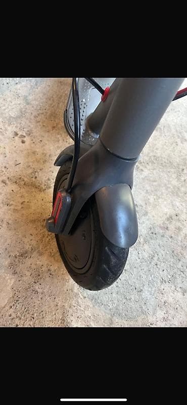 elektrik skuter satilir: Porodo elektrik skuter Batareka dəyişilməlidir qalan hərşey işləkdir — 3