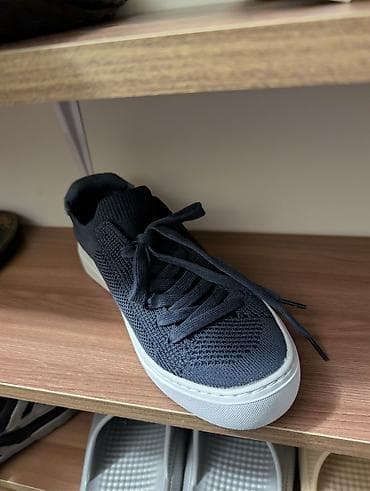 lacoste saat: Lacoste brendi, kedler yeni - Rəng: tünd mavi (navy), arxa hissədə — 1