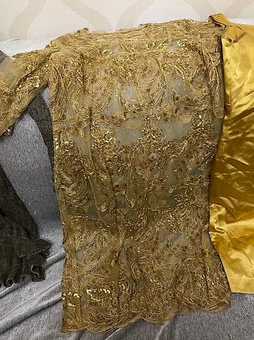 tek pencek: 1 defe geyinilib,çox gözel bir ziyafet geyimi,astari da var,tek — 1