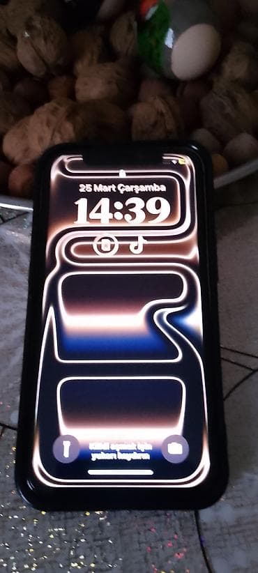 iphon: IPhone 15 Pro, 256 GB — 2