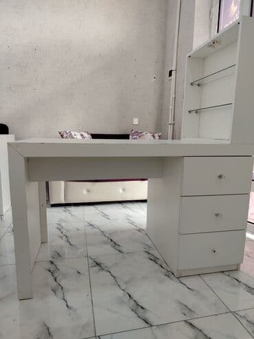 darvaza 2 ci əl: Manikür üçün masa — 2