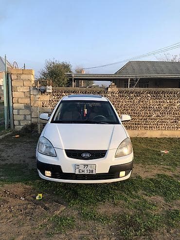 niva kardan: Kia Rio: 1.4 l | 2008 il Hetçbek — 1