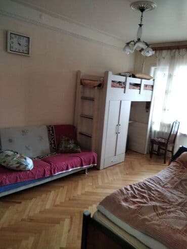 məhlə evi: Bakı, 3 otaqlı, Köhnə tikili, m. Xalqlar Dostluğu, 80 kv. m — 3