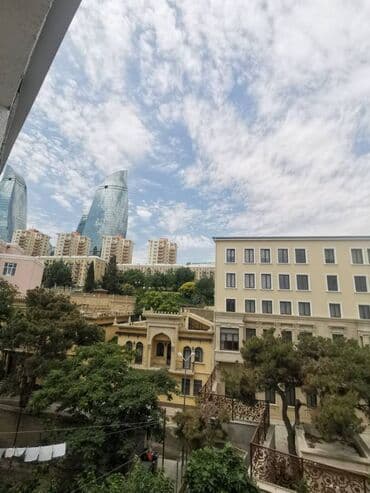 at yalında evlər: Bakı, 4 otaqlı, Köhnə tikili, m. İçərişəhər, 120 kv. m — 16