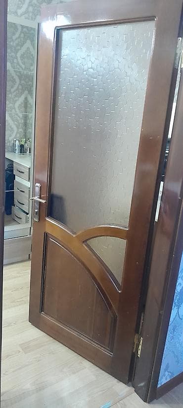 Şüşəli daxili otaq qapısı - Material: ağac (tünd qəhvəyi rəngdə — 7