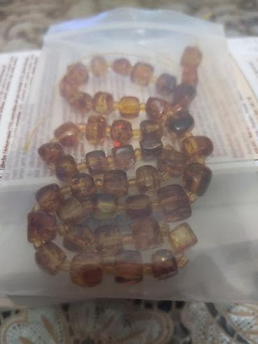 Kəhrəba muncuq dəsti – boyunbağı üçün hazır saplanmış sıra -