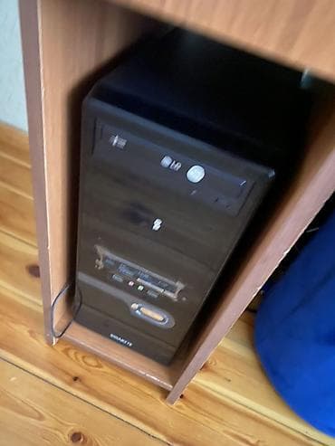 ikinci el komputer: Masaüstü kompüter dəsti Tərkibi: - LG LCD monitor - GIGABYTE — 2