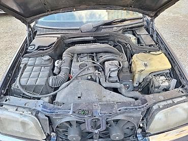 kia clarus 1998: Mercedes-Benz C-Class: 2.2 l | 1997 il Sedan — 4