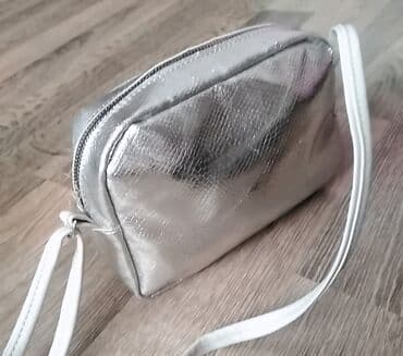 1 qram gumuşun qiyməti 2025: Yenidi gümüşü rengdi içində cibi var qulpu ayarlanir — 3