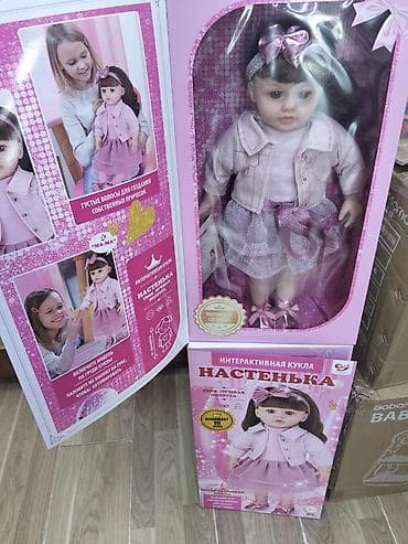 oyuncaqlar dünyası: İnteraktiv kukla “Настенька” - Danışığı tanıyır və 10 ifadəni başa — 1