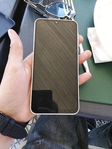mini tablet: Samsung Galaxy A16, 128 GB, rəng - Ağ, Barmaq izi — 2