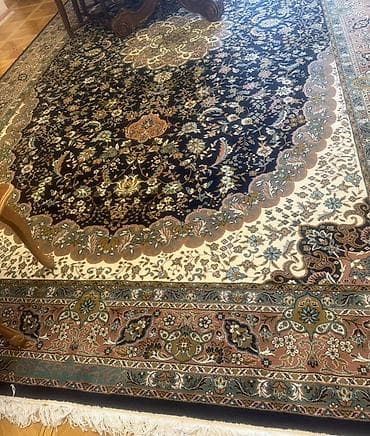 Qədim xalça, 1995 il, İran, Vəziyyəti: Əla