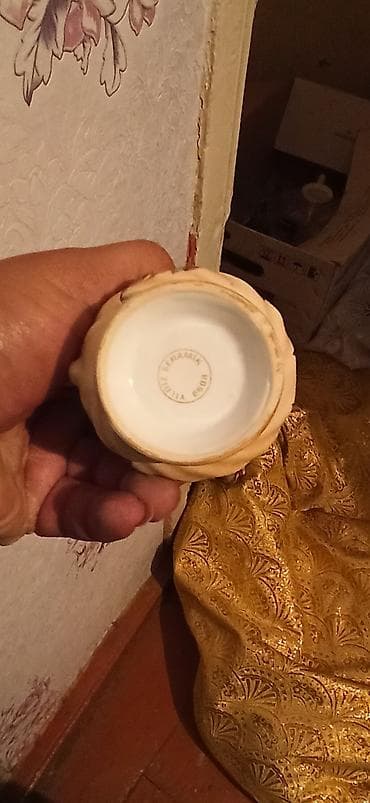 8 marta aid hediyeler: Çay dəsti, rəng - Ağ, Farfor — 10