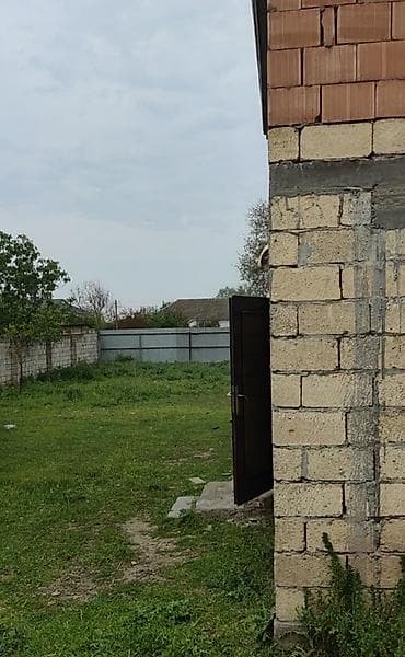 qaraçuxur ev: 10 sot, Tikinti, Mülkiyyətçi, Bələdiyyə — 3