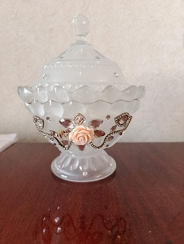 Süfrə qab-qacaqı: Meyve konfet qabi ikisi bir yerde 20azn — 4